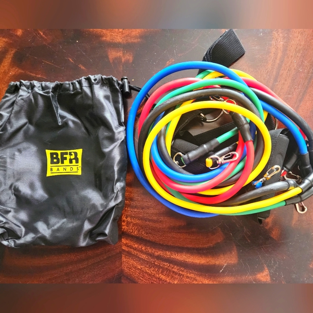 BFR RESISTANCE BANDS KIT AND WORKOUT GUIDE-5 COLOR CODED RESISTANCE BANDS